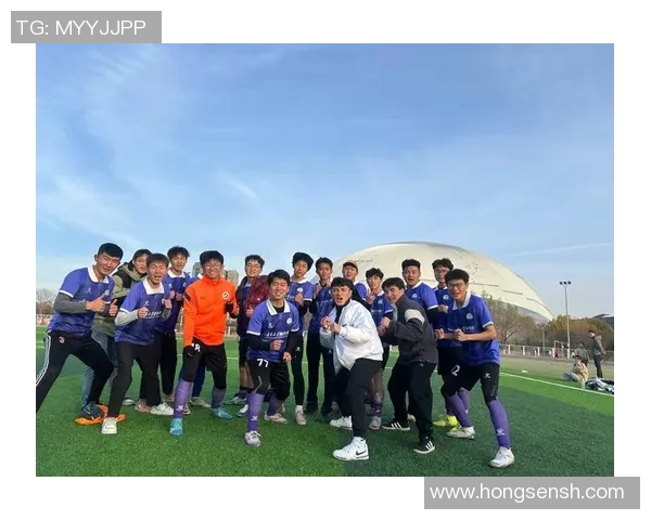 足球小青年追梦之路如何在绿茵场上书写青春传奇与奋斗精神